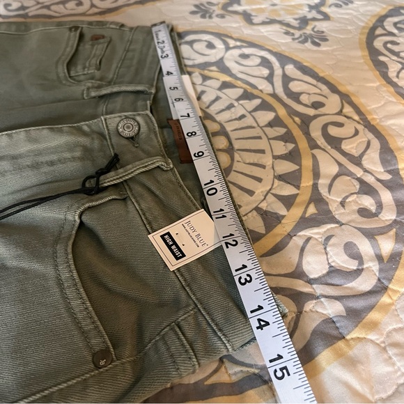 NWT Judy blue "sage it ain’t so” denim jean capris, 28 - Picture 10 of 14